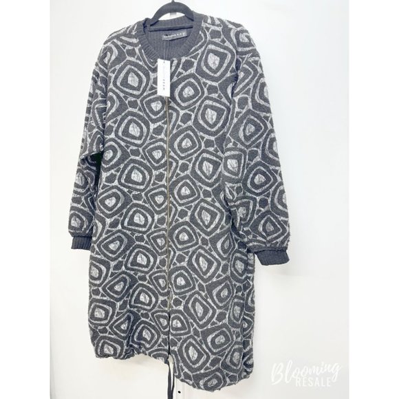 Gershon Bram Oversized Zip Front Textured Abstract Design Mid-Length Coat - Picture 2 of 8